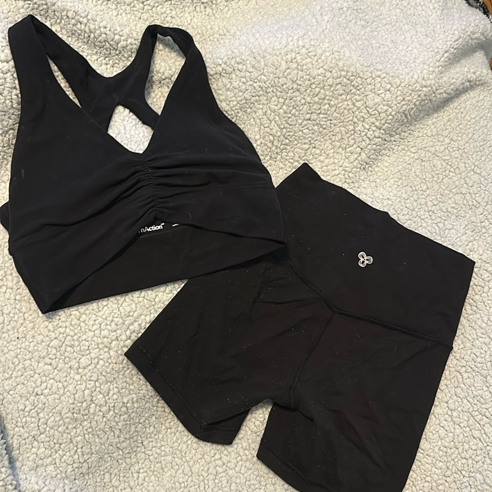 🖤 Aritzia TNA Action Black Set sports bra shorts leggings